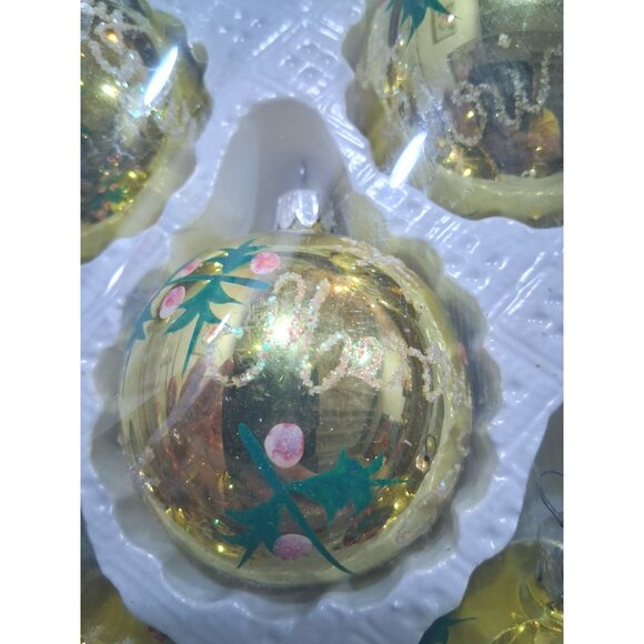 Vintage Commodore Christmas Classics Hand Decorated Glass Ornaments Set Of 5 Gol - Picture 3 of 11